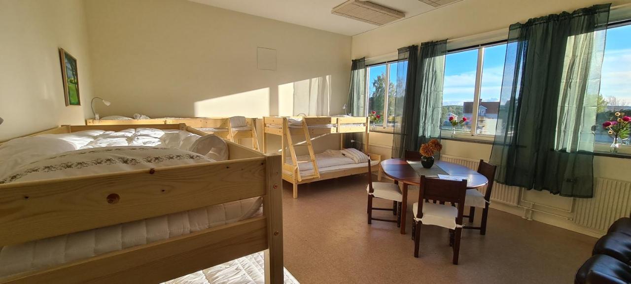 Karl Gustav Kg Sleepover & Staellplats מראה חיצוני תמונה