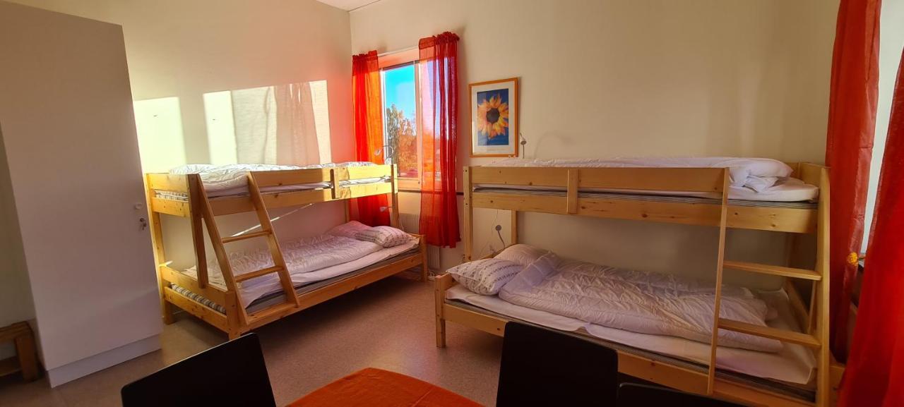 Karl Gustav Kg Sleepover & Staellplats מראה חיצוני תמונה