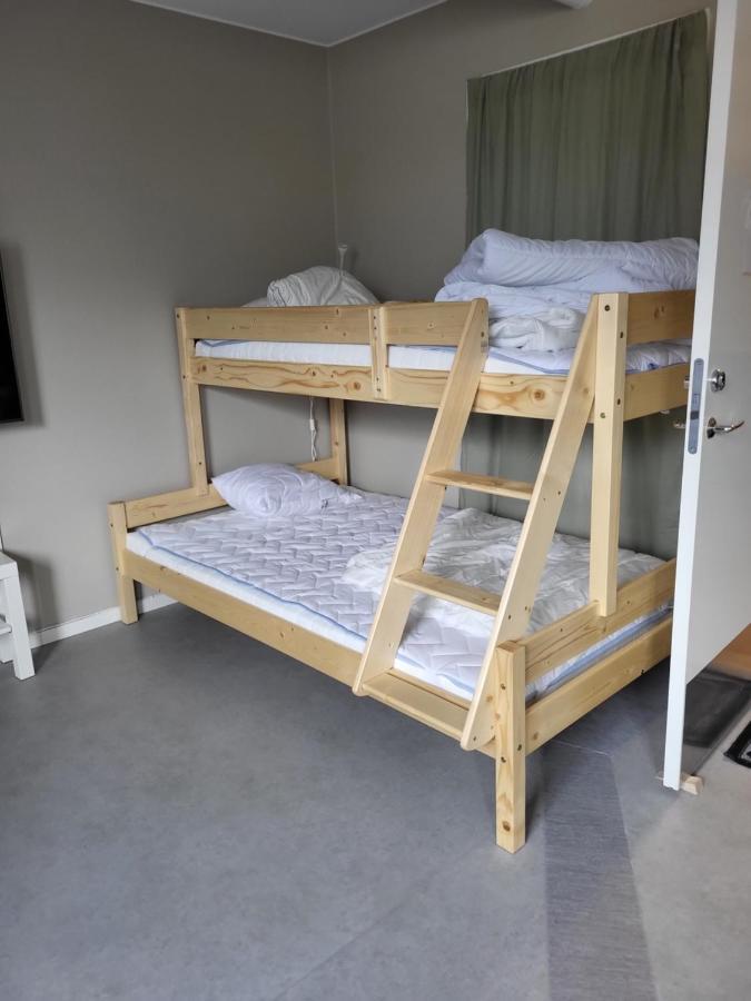 Karl Gustav Kg Sleepover & Staellplats מראה חיצוני תמונה